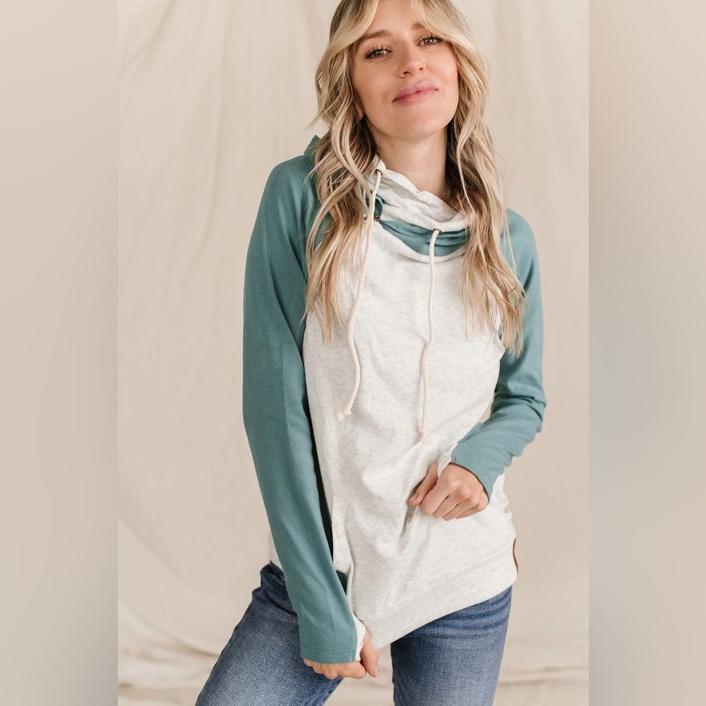 Ampersand Aqua Asymmetrical Double Hoodie Kangaroo Pocket Sweatshirt Sz M